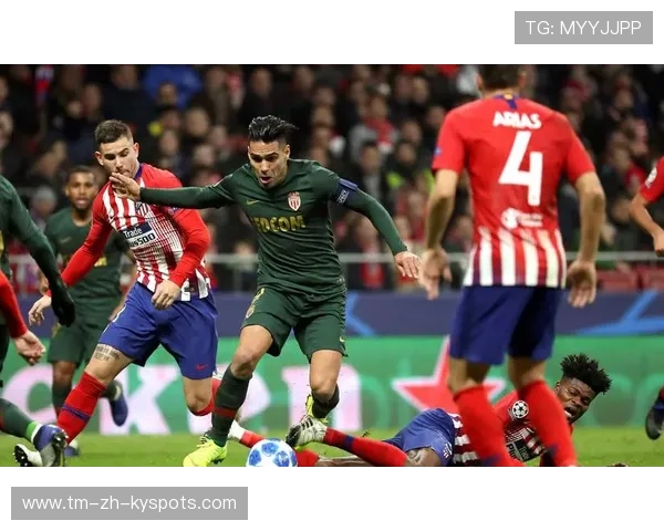 埃因霍温欧冠冲连胜~，欧冠埃因霍温对本菲卡直播